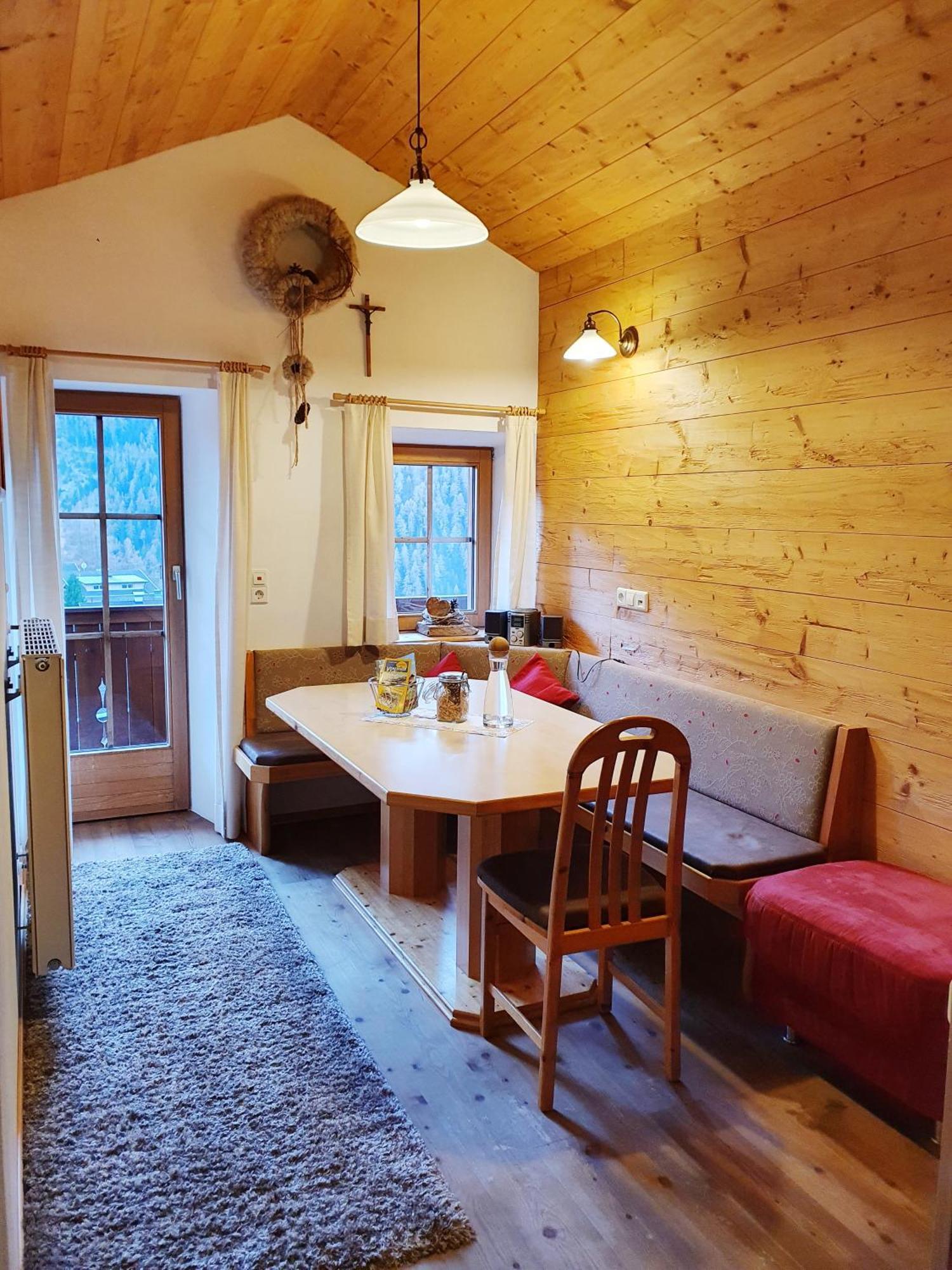 Apartmenthaus Innerkratzerhof Prägraten Exterior foto