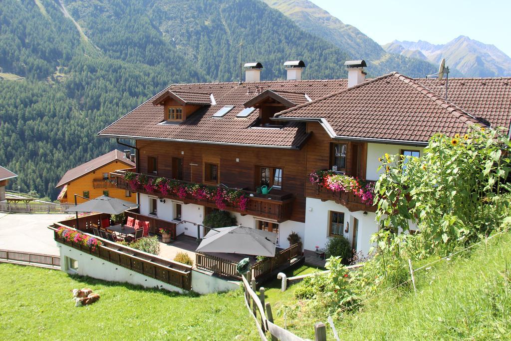 Apartmenthaus Innerkratzerhof Prägraten Exterior foto