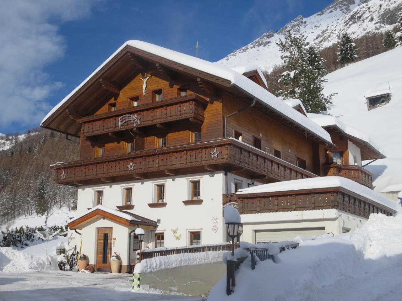 Apartmenthaus Innerkratzerhof Prägraten Exterior foto