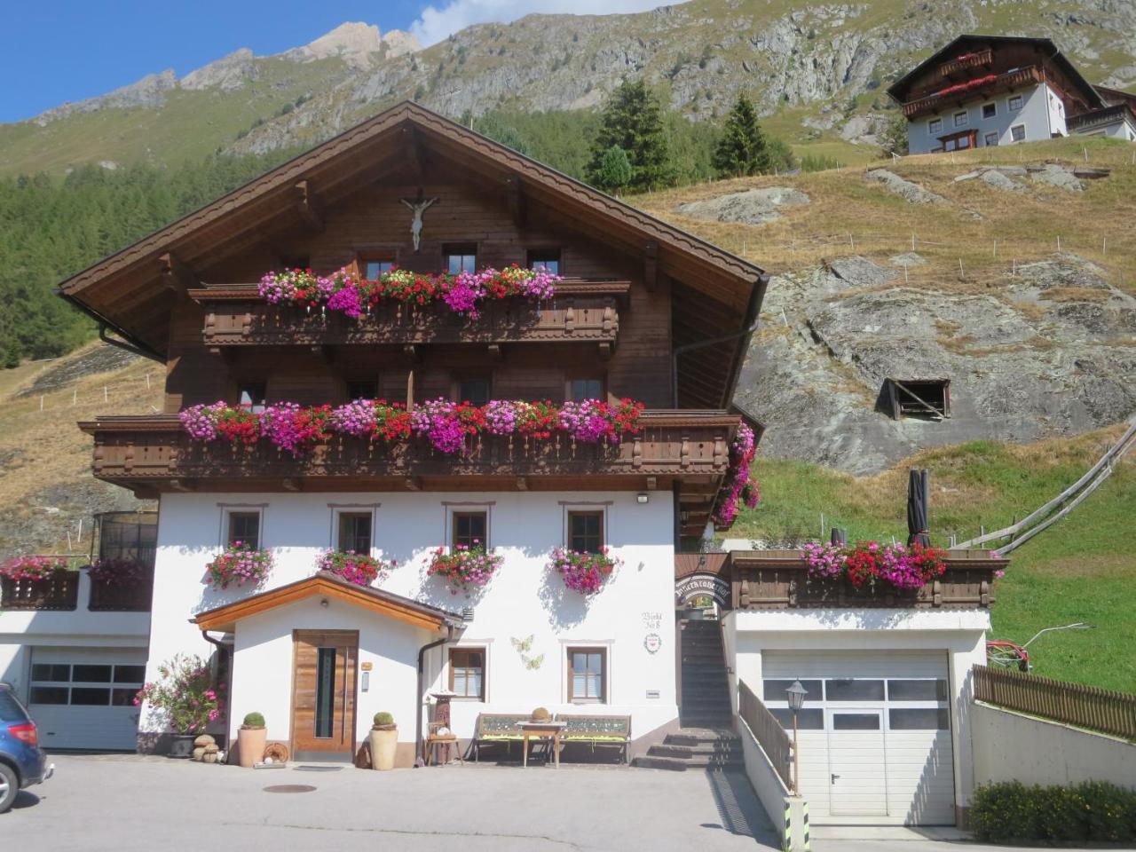 Apartmenthaus Innerkratzerhof Prägraten Exterior foto